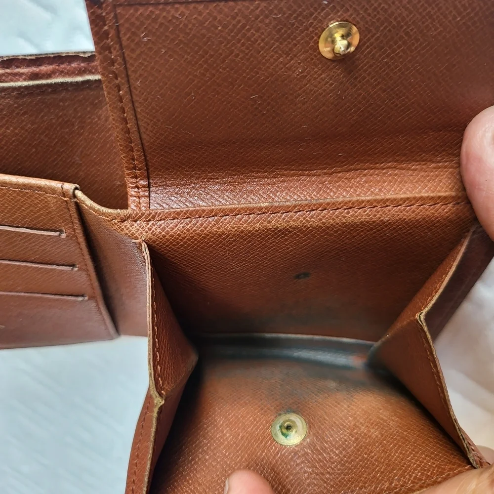 LOUiS Vuitton Bifold Wallet Monogran Porte Bier Cult Credit Monet